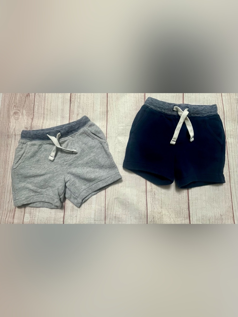 Carter's 2 pair 18 Mo Kaden nit Drawstring Shorts in Gray and Navy